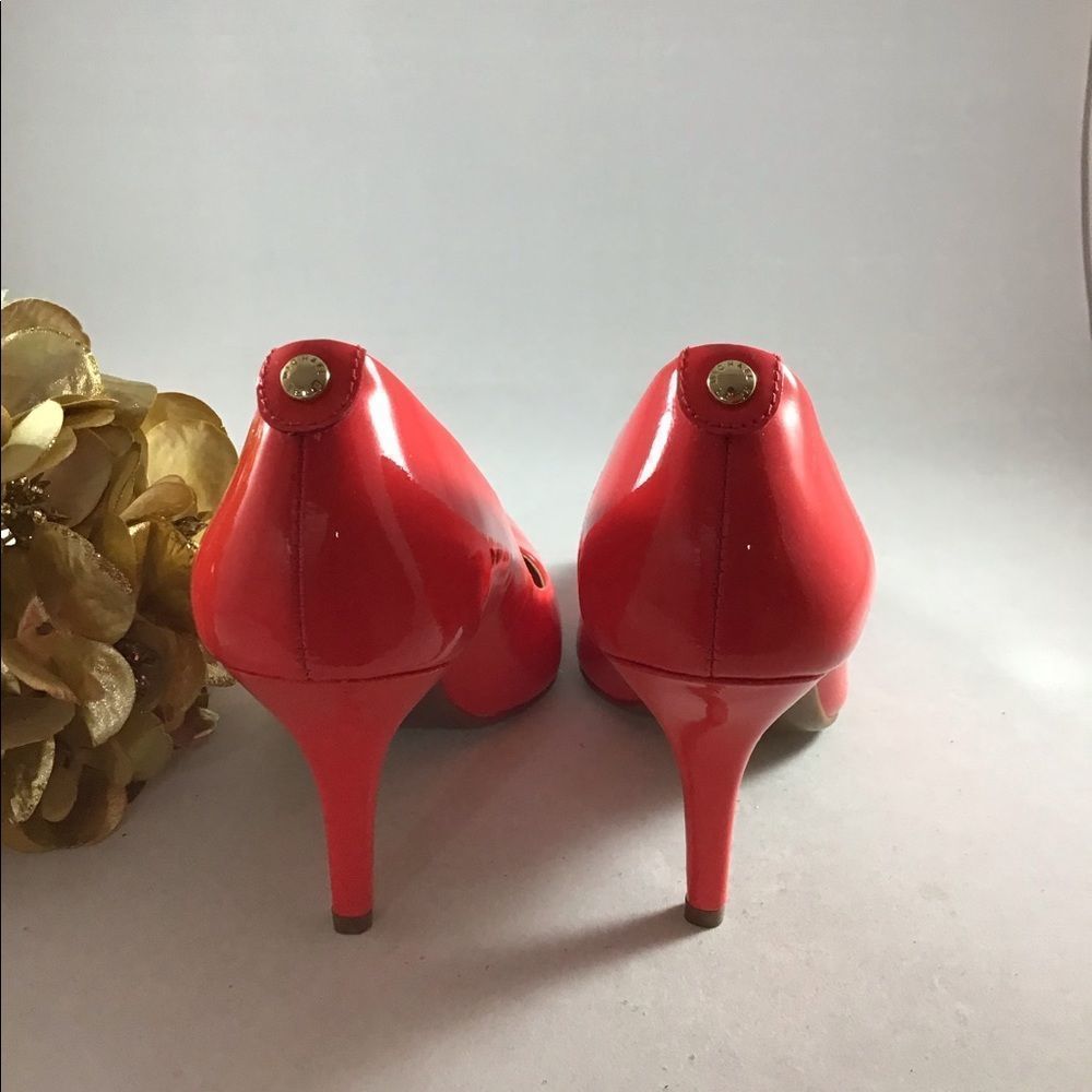 Michael Kors pink patent leather heels size 7 1/2. - Picture 5 of 6